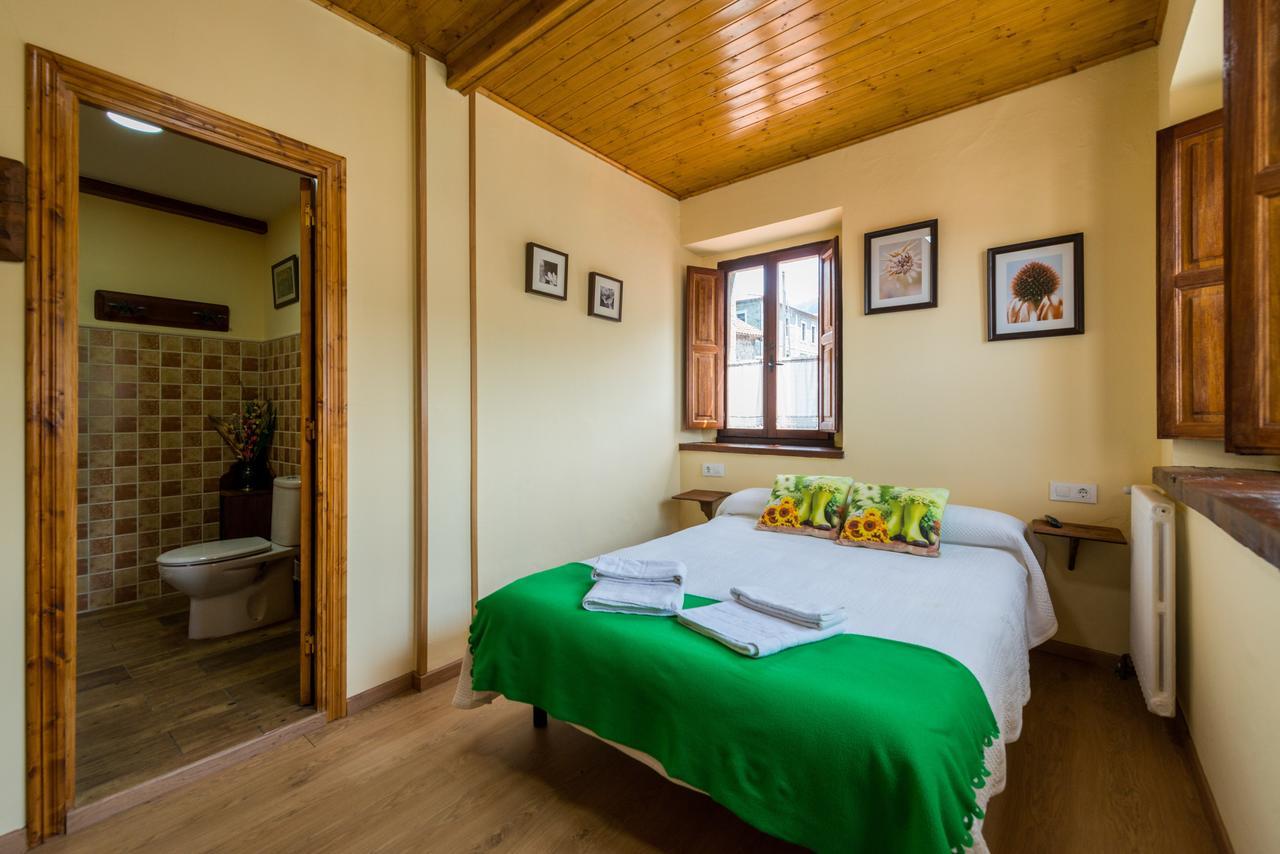 Hostal Pena Santa Soto  Esterno foto